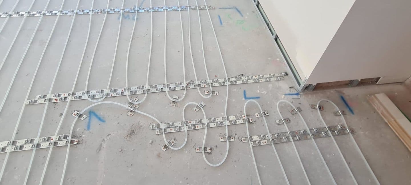 Hydronic In-Screed Underfloor Heating – Bronte SmartHeat