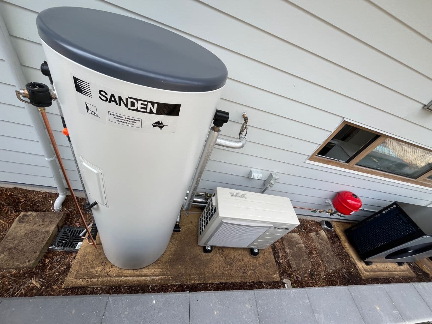 Sanden Domestic Hot Water System – Katoomba SmartHeat