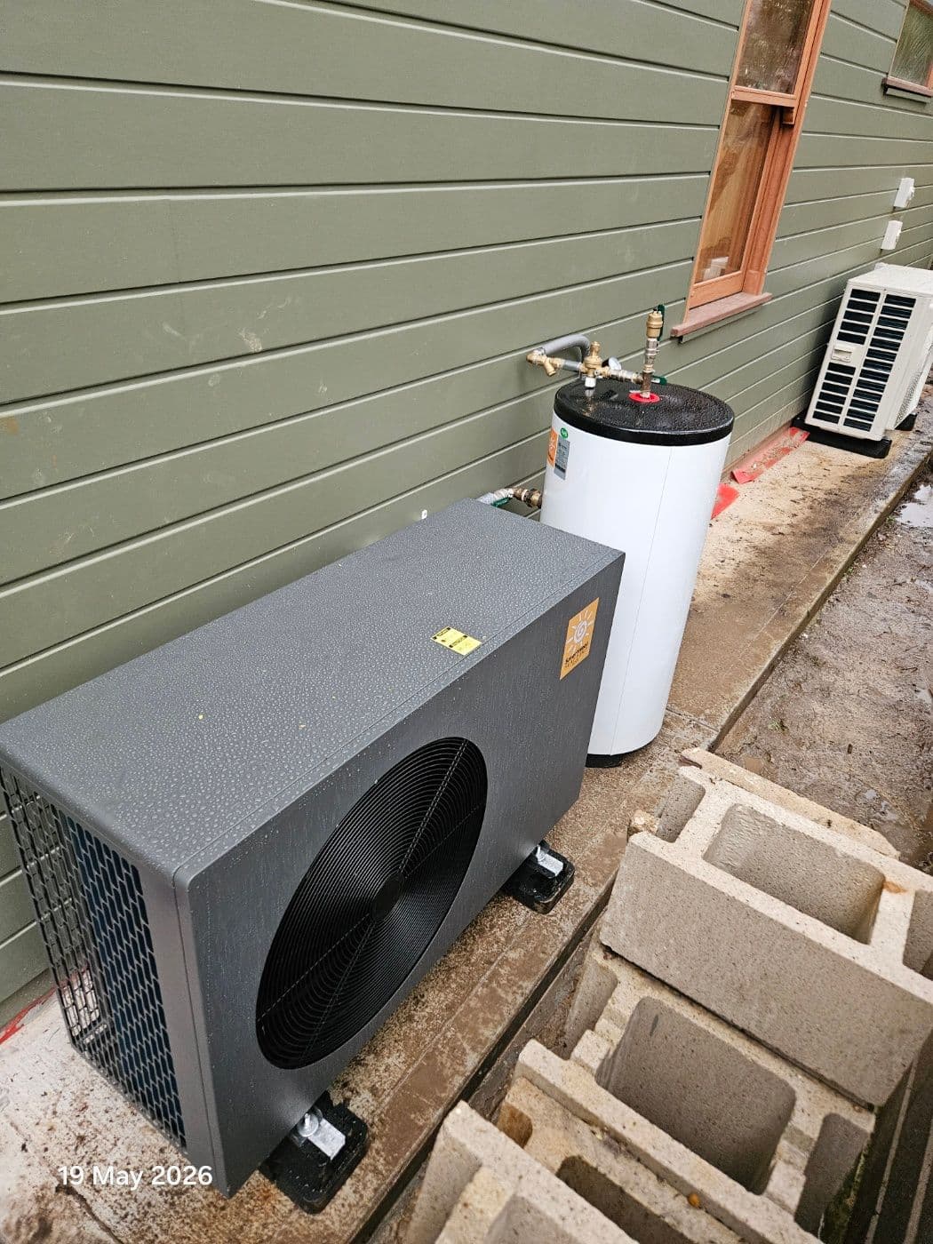 9kW R290 Hydronic Heat Pump – Gladesville Smartheat